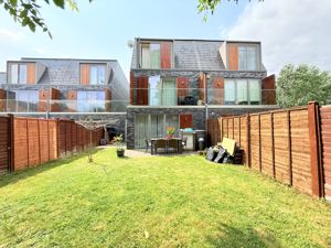 Photo 9- click for photo gallery